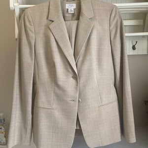 2-piece suit with blazer and pants